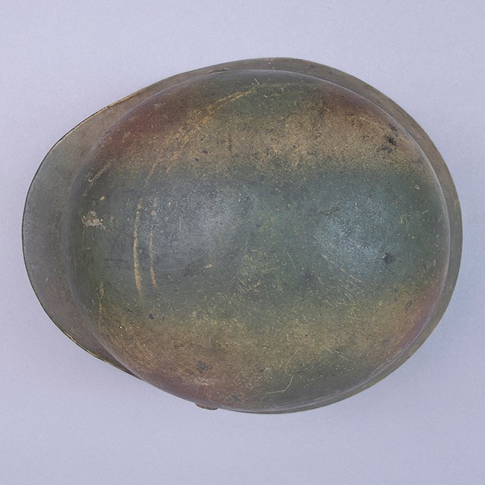 RH20 Heer M35 double decal tricolor spray camouflaged helmet — image 19