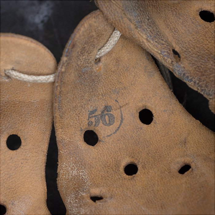 RH16 One of a kind Heer M42 single decal tricolor camouflaged helmet — image 24