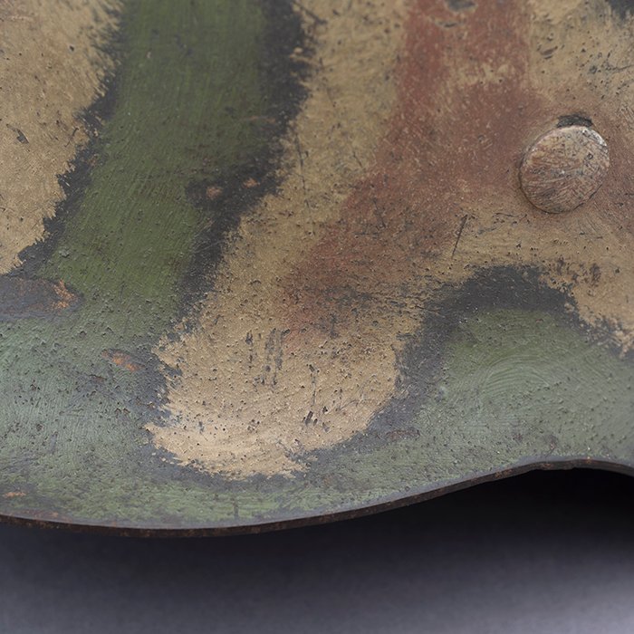 RH16 One of a kind Heer M42 single decal tricolor camouflaged helmet — image 7