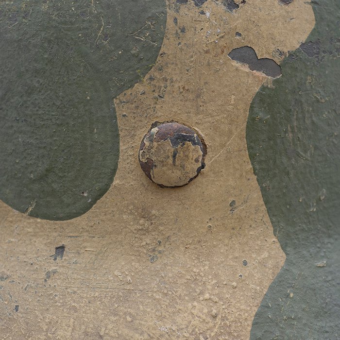 RH17 Heer M42 single decal tan and green geometric camouflaged helmet — image 16