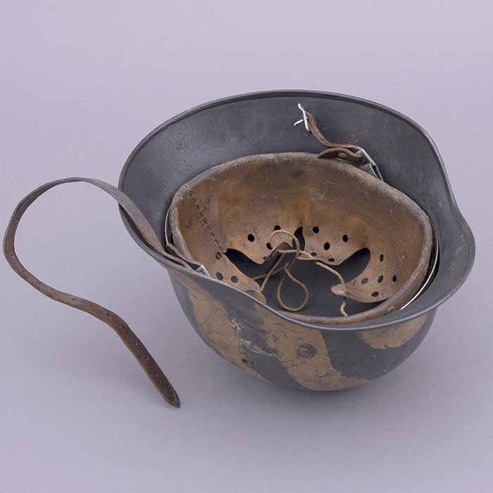 RH14 Luftwaffe M35 double decal tan striped camouflaged helmet — image 18