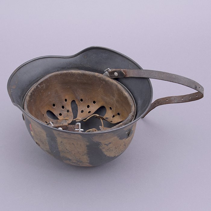 RH14 Luftwaffe M35 double decal tan striped camouflaged helmet — image 23