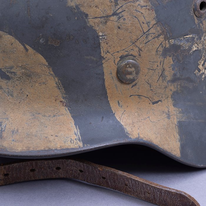RH14 Luftwaffe M35 double decal tan striped camouflaged helmet — image 7