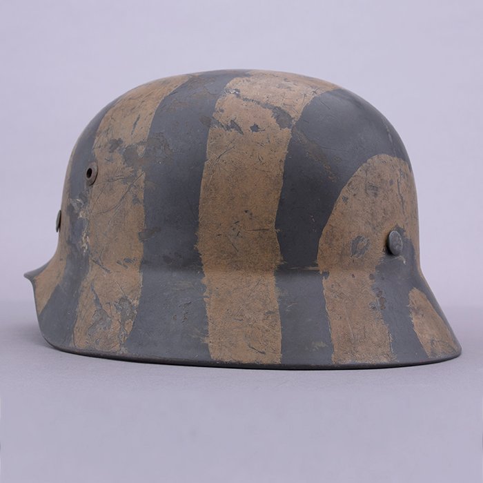 RH14 Luftwaffe M35 double decal tan striped camouflaged helmet — image 8