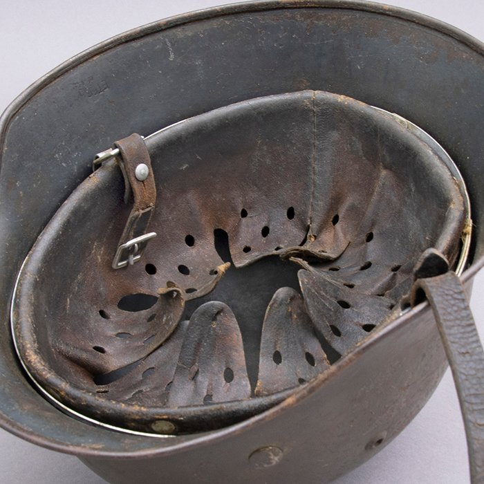 RH11 Luftwaffe M35 double decal olive and brown camouflaged overpaint helmet — image 16