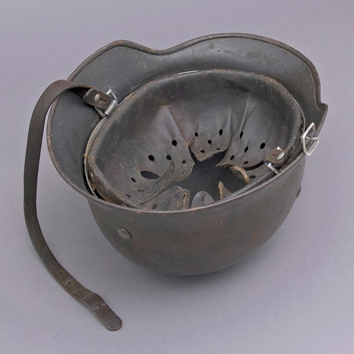 RH11 Luftwaffe M35 double decal olive and brown camouflaged overpaint helmet — image 20