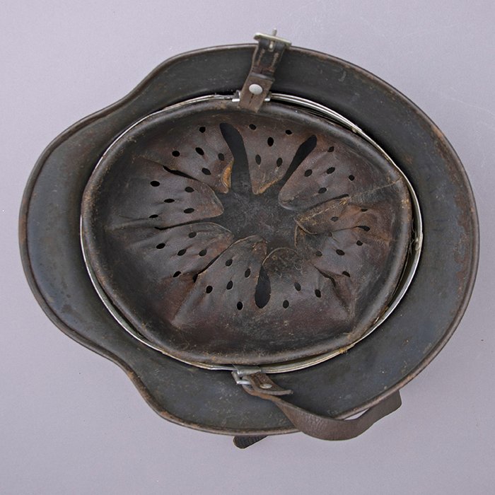 RH11 Luftwaffe M35 double decal olive and brown camouflaged overpaint helmet — image 22