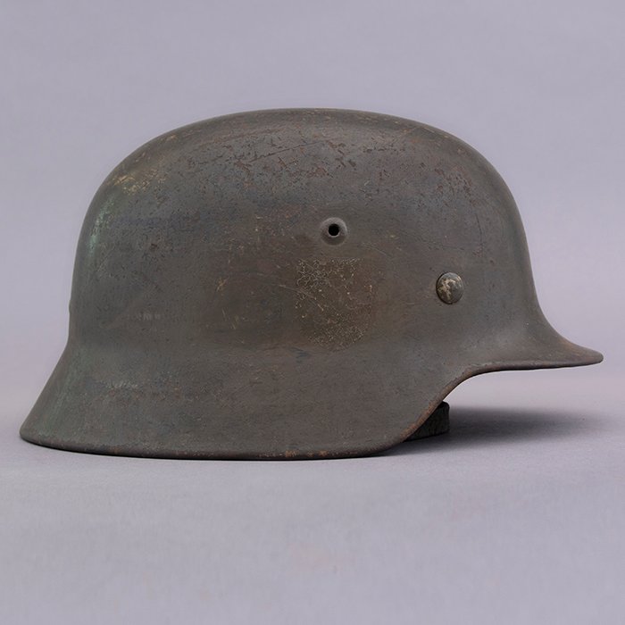 RH11 Luftwaffe M35 double decal olive and brown camouflaged overpaint helmet — image 8