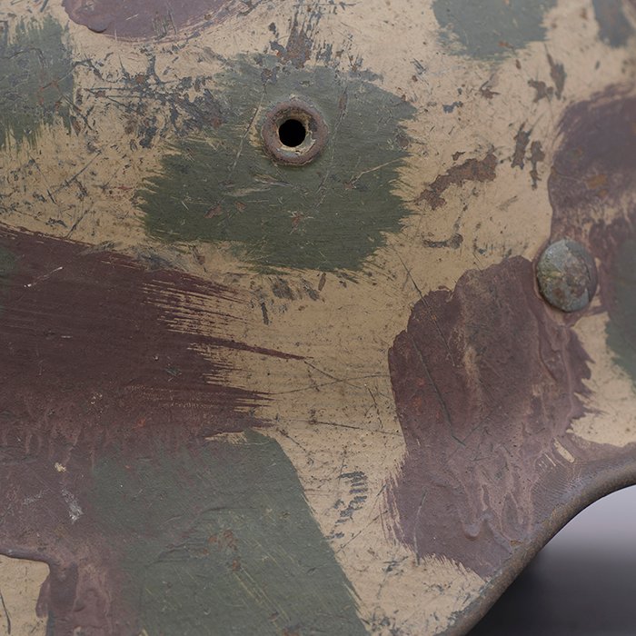 RH8 Heer M40 single decal hand painted camouflaged helmet — image 10