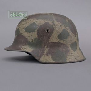 RH8 Heer M40 single decal hand painted camouflaged helmet