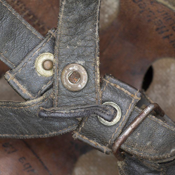 RH10 Luftwaffe M38 single decal hand painted camouflaged Fallschirmjäger helmet — image 21