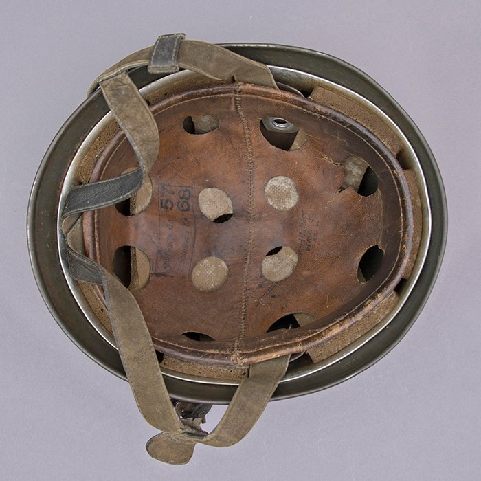 RH10 Luftwaffe M38 single decal hand painted camouflaged Fallschirmjäger helmet — image 22