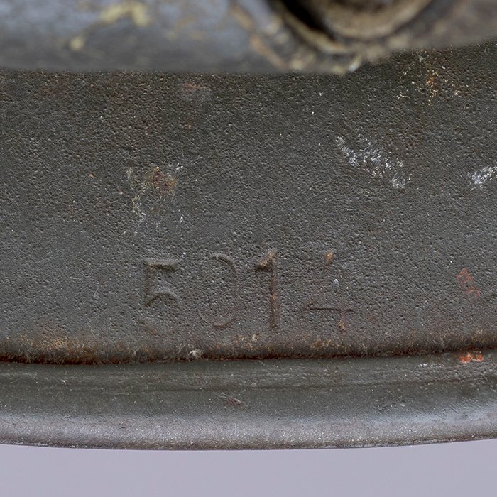 RH10 Luftwaffe M38 single decal hand painted camouflaged Fallschirmjäger helmet — image 28