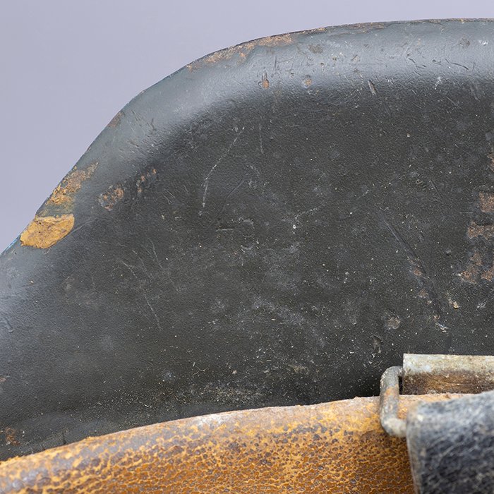 RH3 Heer M42 single decal rough textured camouflaged helmet — image 17