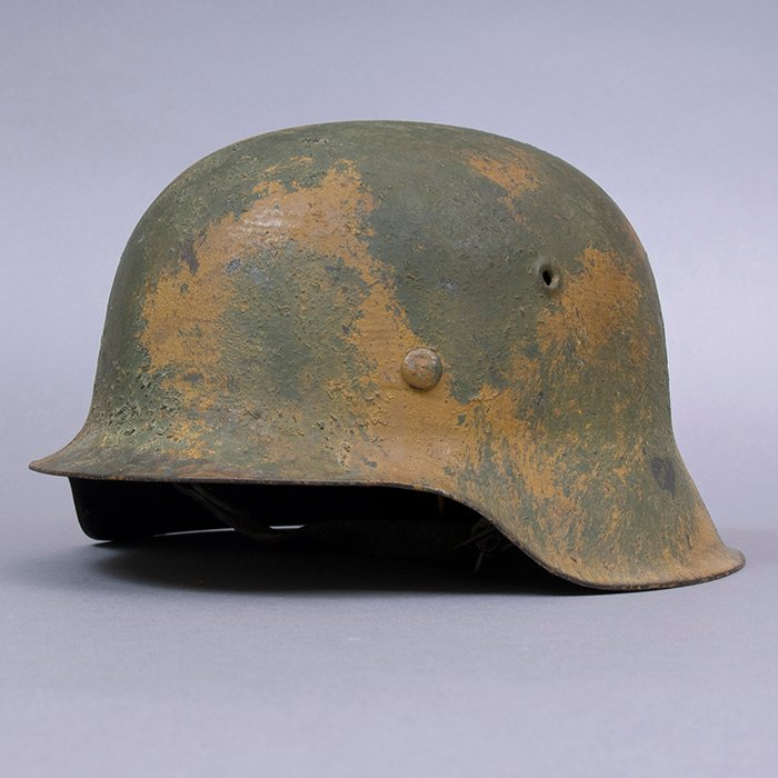 RH3 Heer M42 single decal rough textured camouflaged helmet — image 5
