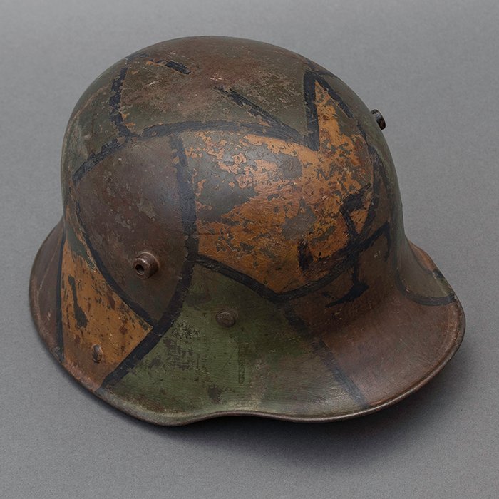 SHM4 Interesting M16 tri color camouflaged helmet with potential Freikorps insignia — image 16