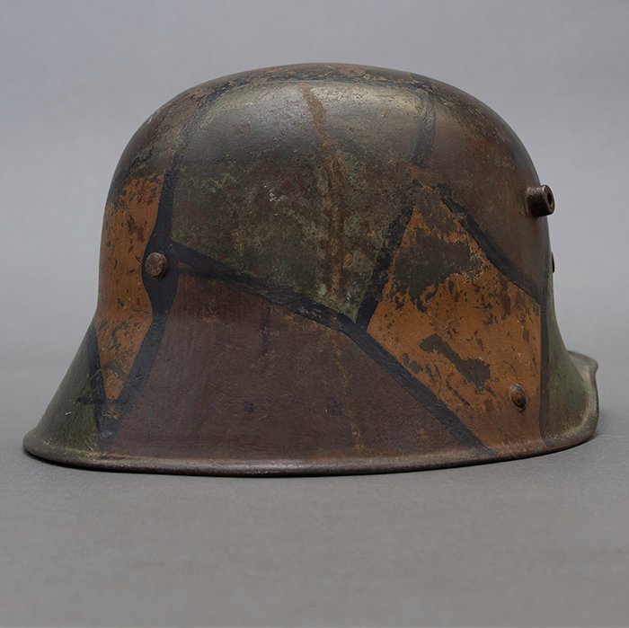 SHM4 Interesting M16 tri color camouflaged helmet with potential Freikorps insignia — image 19