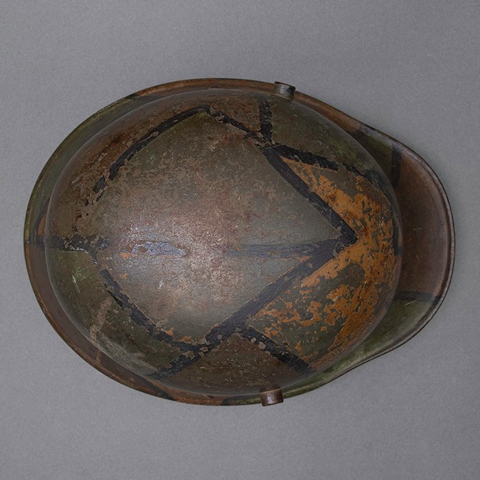 SHM4 Interesting M16 tri color camouflaged helmet with potential Freikorps insignia — image 20