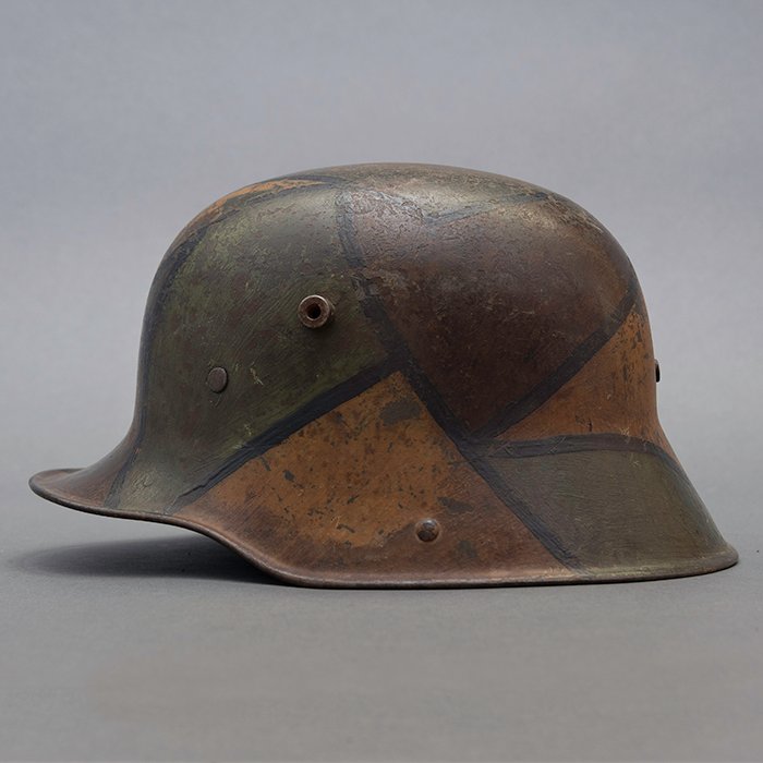 SHM4 Interesting M16 tri color camouflaged helmet with potential Freikorps insignia — image 5