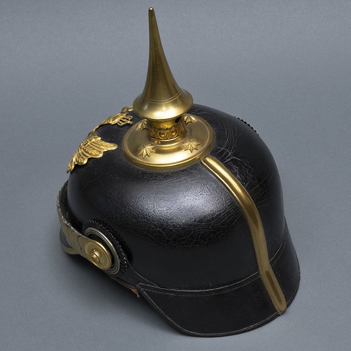 DMI11 Excellent Prussian Infanterie officer M95 Pickelhaube with storage case — image 14