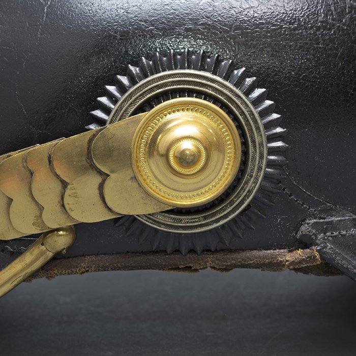 DMI11 Excellent Prussian Infanterie officer M95 Pickelhaube with storage case — image 17