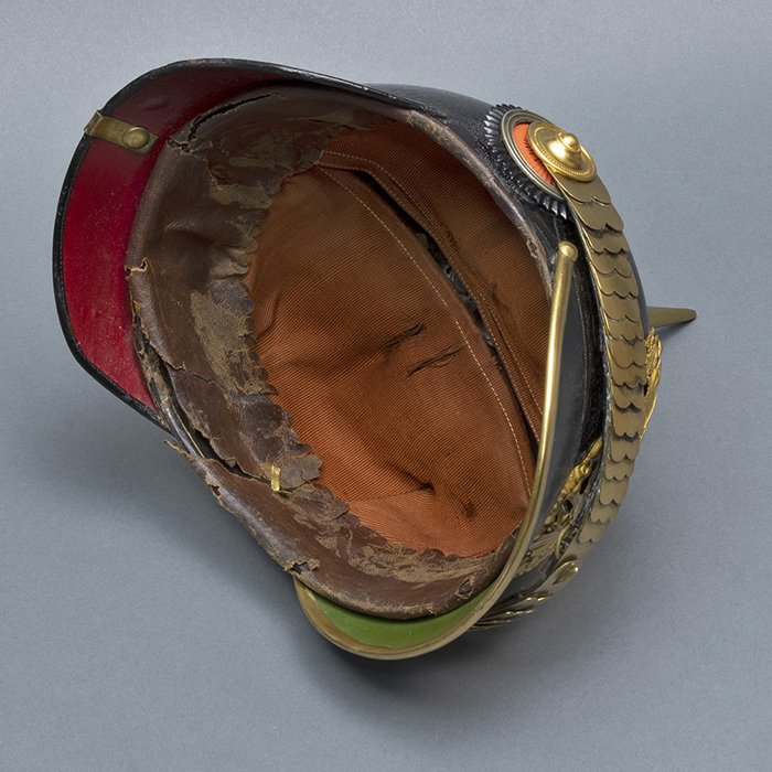 DMI11 Excellent Prussian Infanterie officer M95 Pickelhaube with storage case — image 22