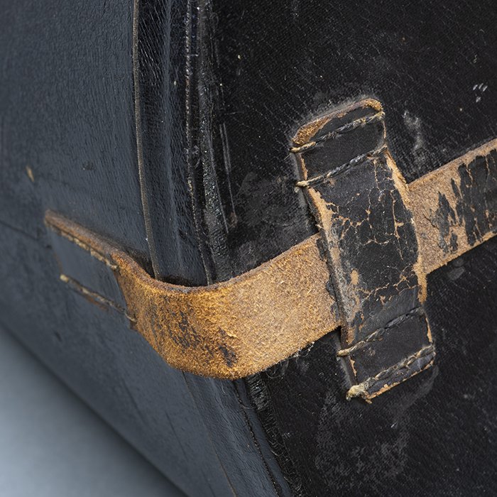 DMI11 Excellent Prussian Infanterie officer M95 Pickelhaube with storage case — image 30