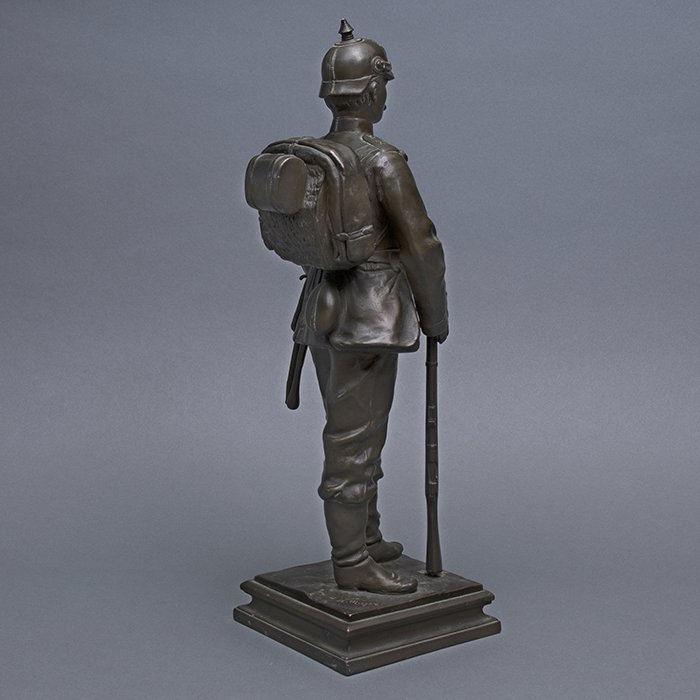 DMI50 Large bronze sculpture of a 19th century Imperial German Army Infantryman — image 12