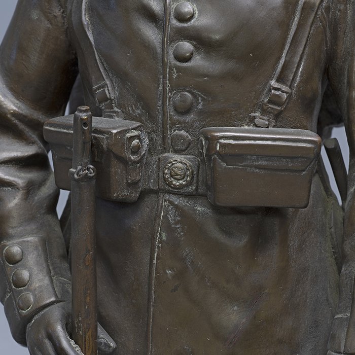 DMI50 Large bronze sculpture of a 19th century Imperial German Army Infantryman — image 5