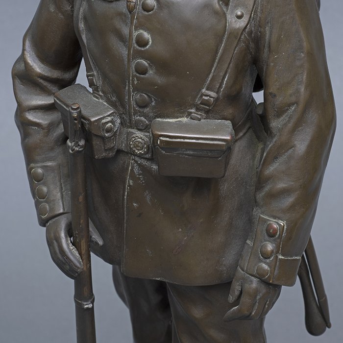 DMI50 Large bronze sculpture of a 19th century Imperial German Army Infantryman — image 8