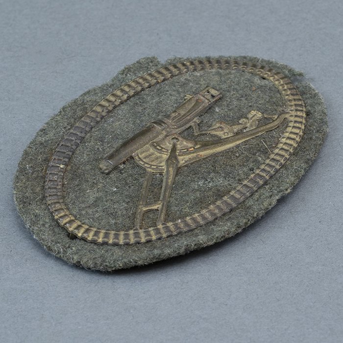 HUP28 Imperial German Army machine gunner's badge — image 3