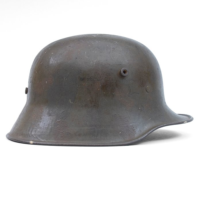 BCH116 Subtly camouflaged M18 helmet with liner and chinstrap — image 12