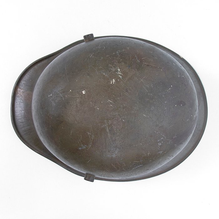 BCH116 Subtly camouflaged M18 helmet with liner and chinstrap — image 17