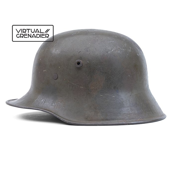 BCH116 Subtly camouflaged M18 helmet with liner and chinstrap — image 2