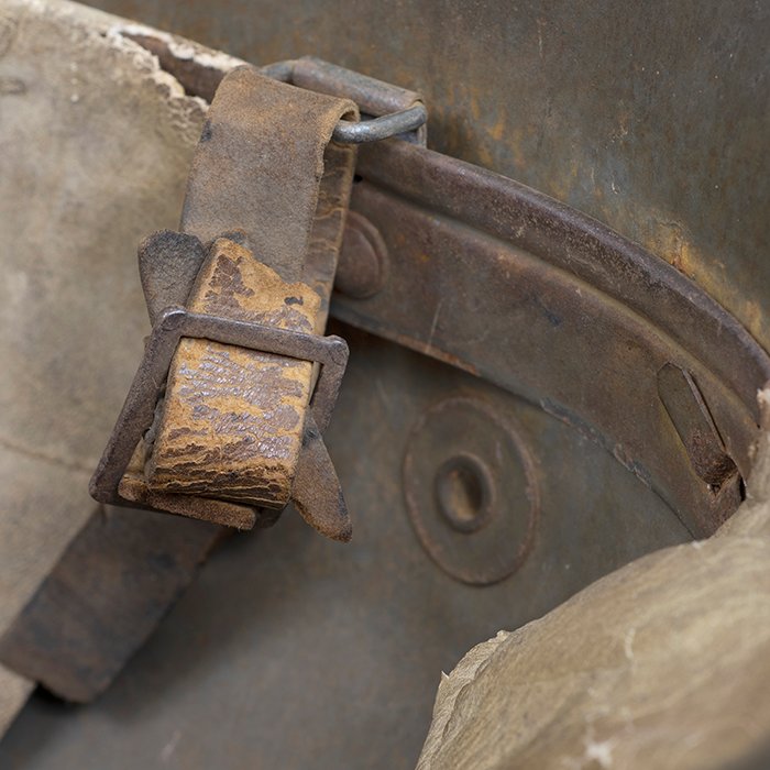 BCH116 Subtly camouflaged M18 helmet with liner and chinstrap — image 22