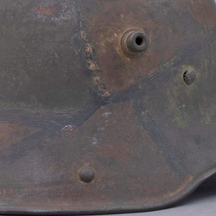 BAS18 M16 tri color camouflaged helmet with liner and chinstrap — image 10