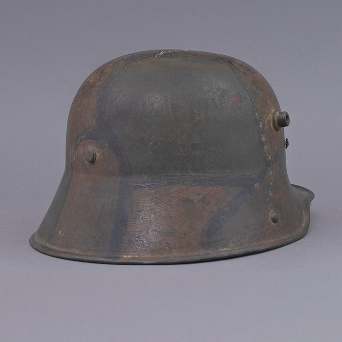 BAS18 M16 tri color camouflaged helmet with liner and chinstrap — image 12