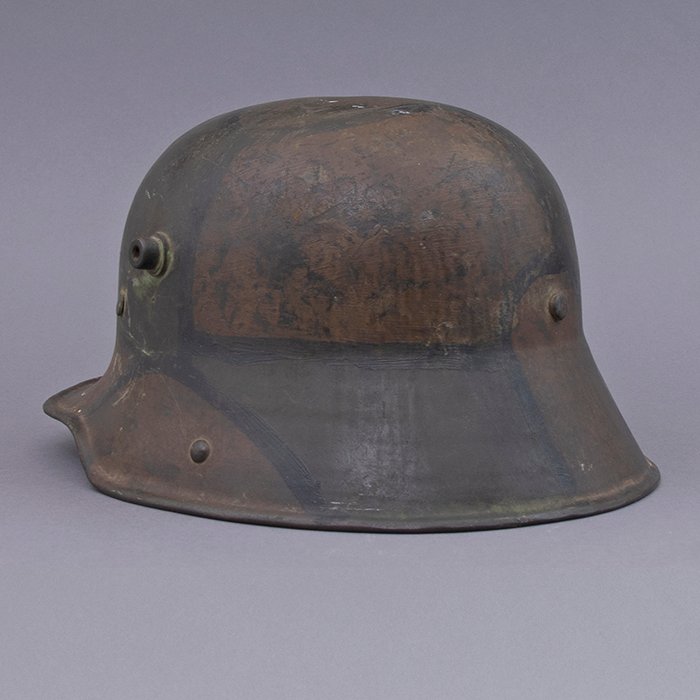 BAS18 M16 tri color camouflaged helmet with liner and chinstrap — image 6