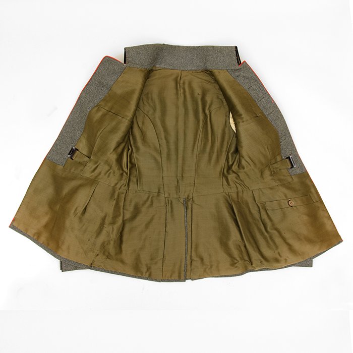 CJU12 Beautiful 1910 pattern Feldrock for a Prussian Artillerie officer — image 12