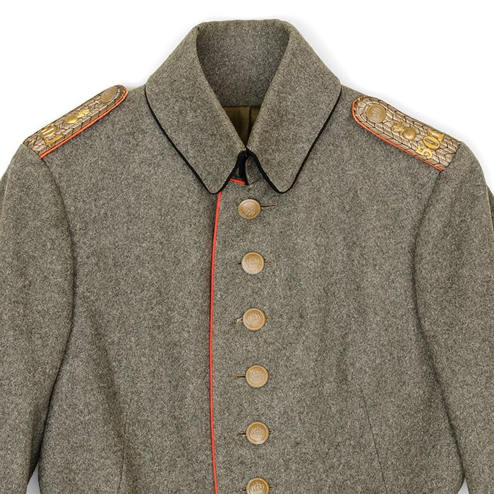CJU12 Beautiful 1910 pattern Feldrock for a Prussian Artillerie officer — image 3