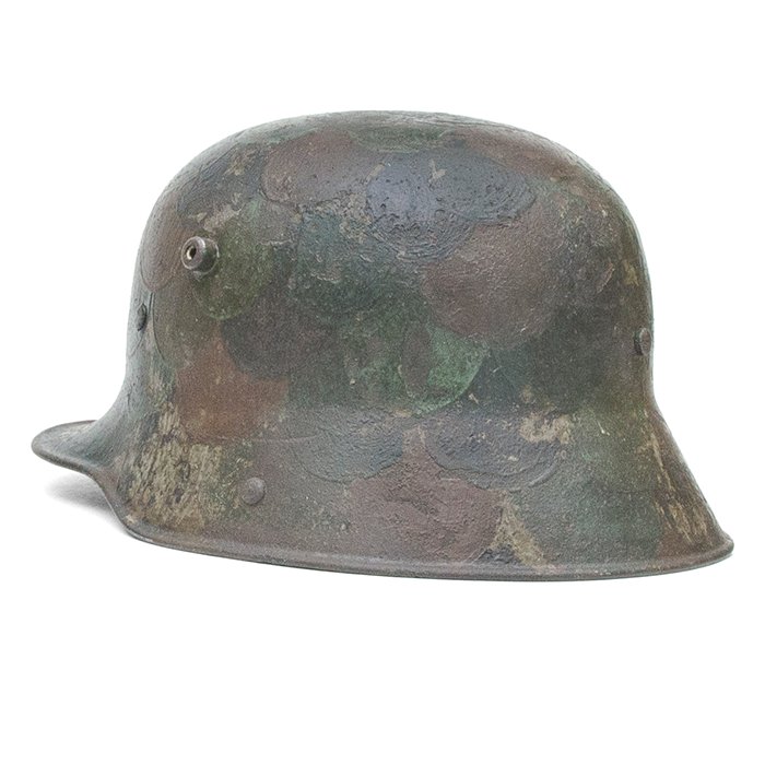 BCH81 One of a kind 'fish scale' M16 camouflaged helmet with replaced full liner and chinstrap — image 11