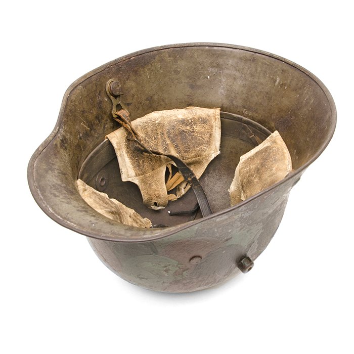 BCH81 One of a kind 'fish scale' M16 camouflaged helmet with replaced full liner and chinstrap — image 12