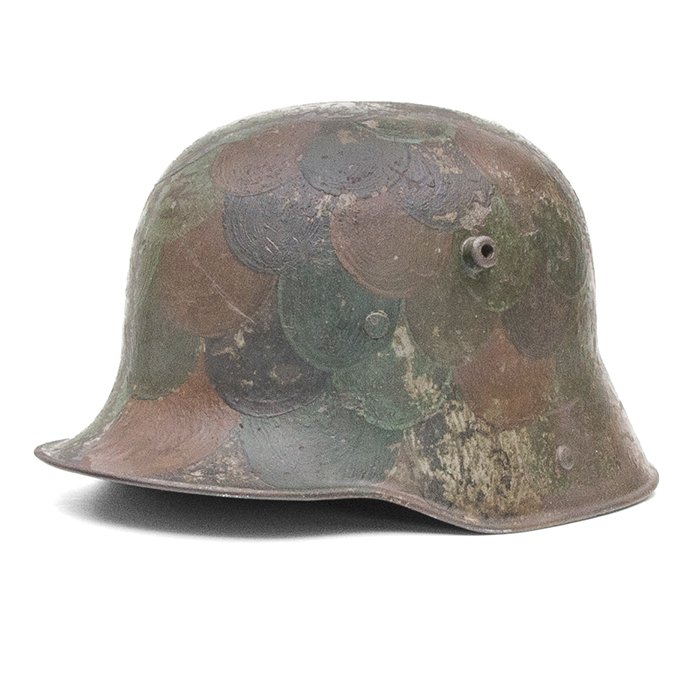 BCH81 One of a kind 'fish scale' M16 camouflaged helmet with replaced full liner and chinstrap — image 4