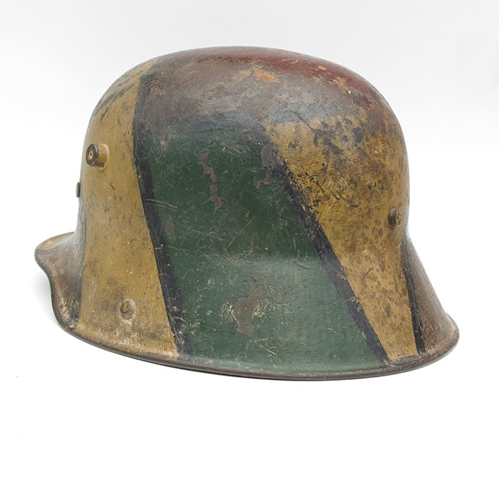 CBH51 M16 tri color camouflaged helmet with full liner — image 10