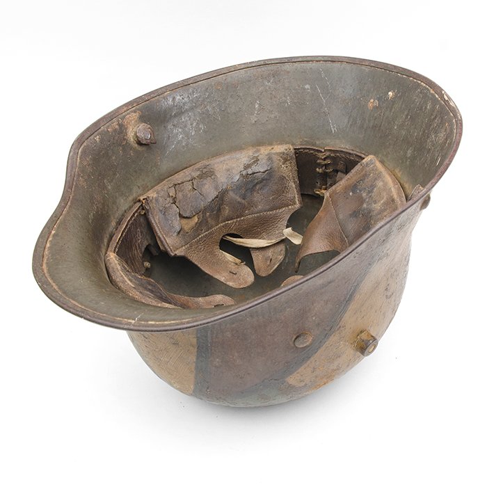 CBH51 M16 tri color camouflaged helmet with full liner — image 13