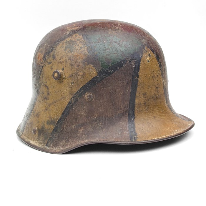 CBH51 M16 tri color camouflaged helmet with full liner — image 5