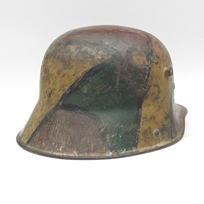 CBH51 M16 tri color camouflaged helmet with full liner — image 9