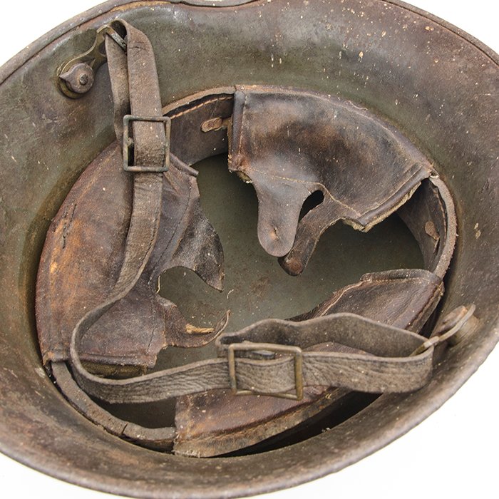 CBH50 M16 striped camouflaged helmet with full liner and chinstrap — image 15