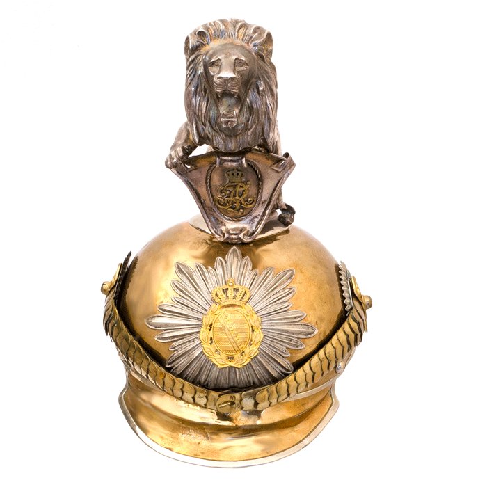 HJH1 Saxon parade helmet for officer in Garde-Reiter-Regiment Dresden — image 4