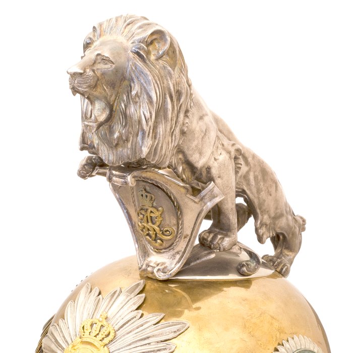 HJH1 Saxon parade helmet for officer in Garde-Reiter-Regiment Dresden — image 6